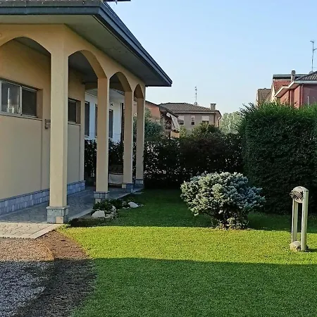 Casa Vanessa In - Humanitas Apartment *